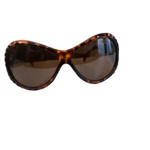 brown tortoise sunglasses